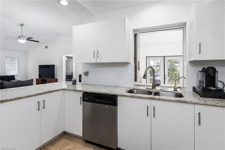 24199  Golden Eagle  LN, Bonita Springs, FL 34135
