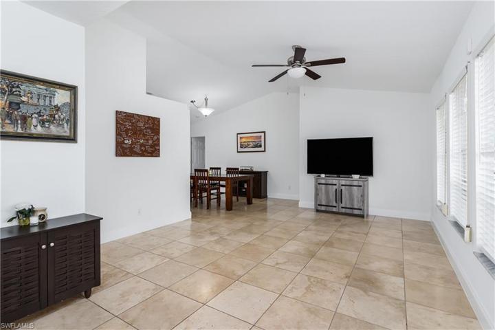 24199  Golden Eagle  LN, Bonita Springs, FL 34135