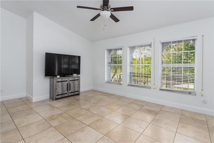 24199  Golden Eagle  LN, Bonita Springs, FL 34135