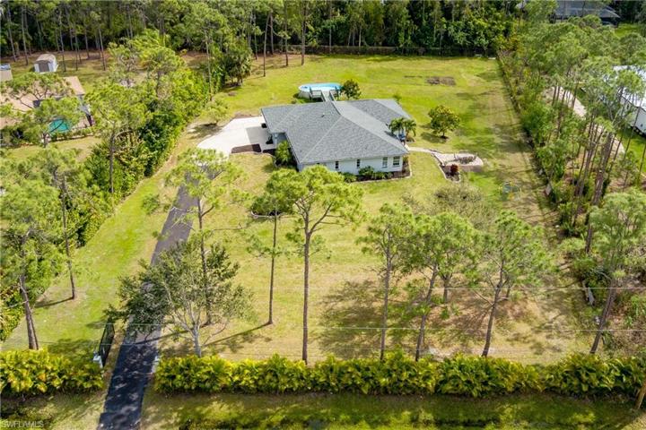 24199  Golden Eagle  LN, Bonita Springs, FL 34135