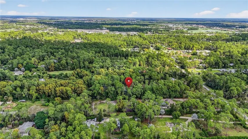 Aerial view of property and surrounding area