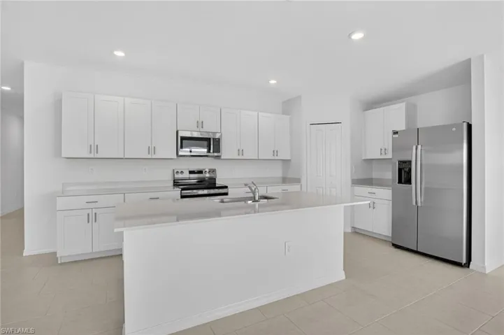 11621  SAVANNA LAKES BLVD  , Lehigh Acres, FL 33974