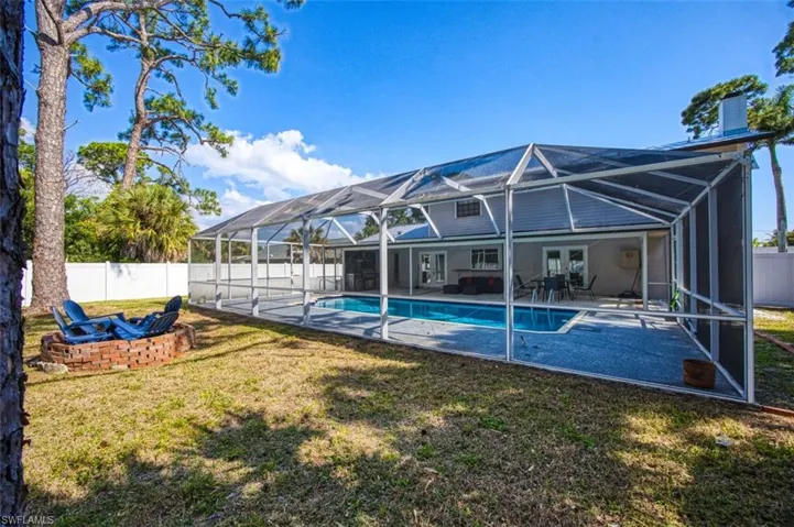 1842  Seafan  CIR, North Fort Myers, FL 33903