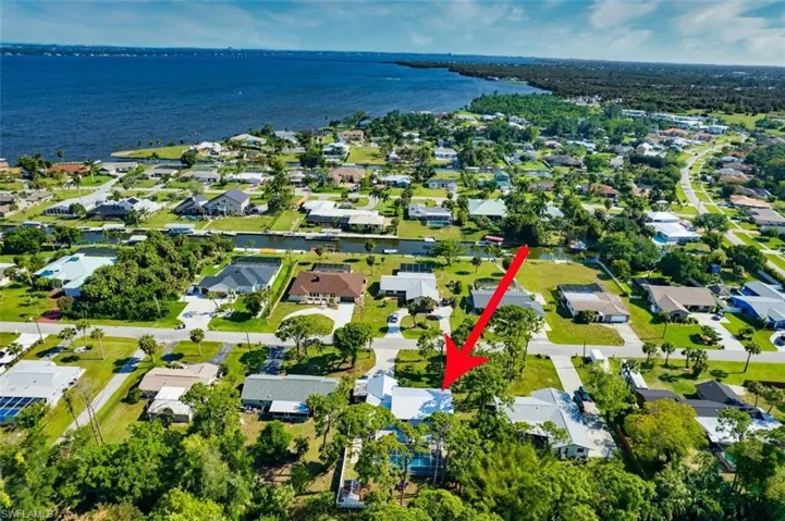 1842  Seafan  CIR, North Fort Myers, FL 33903