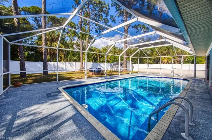 1842  Seafan  CIR, North Fort Myers, FL 33903