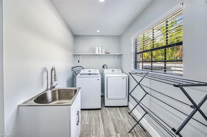 1842  Seafan  CIR, North Fort Myers, FL 33903