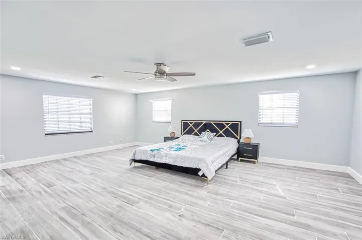 1842  Seafan  CIR, North Fort Myers, FL 33903