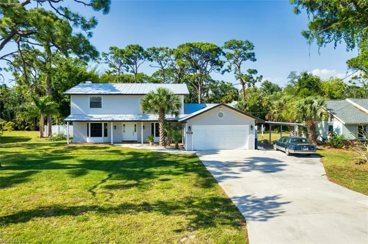 1842  Seafan  CIR, North Fort Myers, FL 33903
