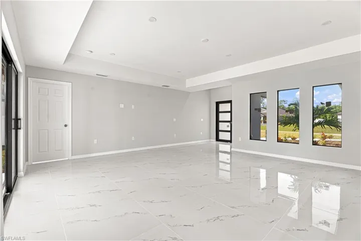 2513 Nw 24th Ter, Cape Coral, Florida 33993
