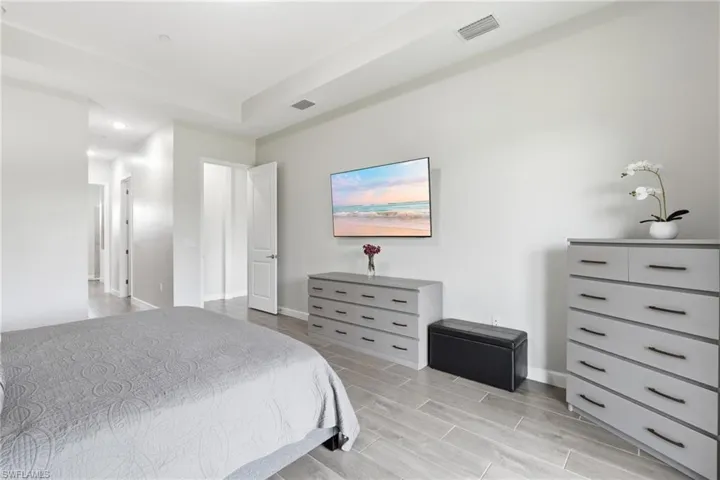 17040 Serengeti Cir, Alva, Florida 33920