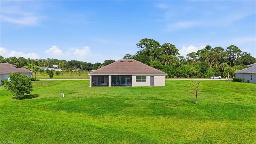 17040 Serengeti Cir, Alva, Florida 33920