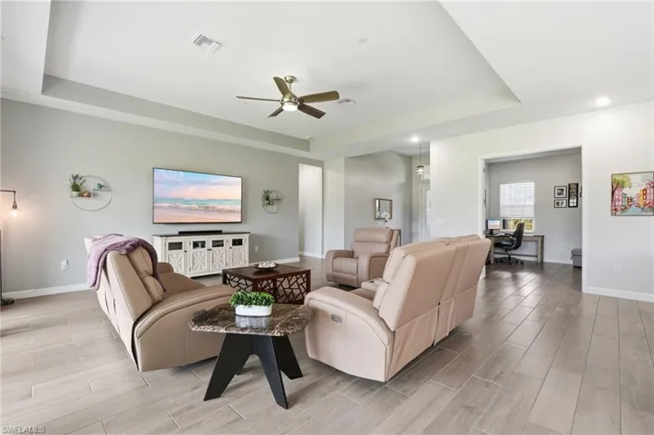 17040 Serengeti Cir, Alva, Florida 33920