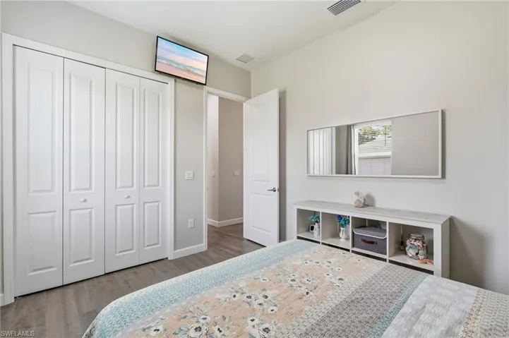 17040 Serengeti Cir, Alva, Florida 33920
