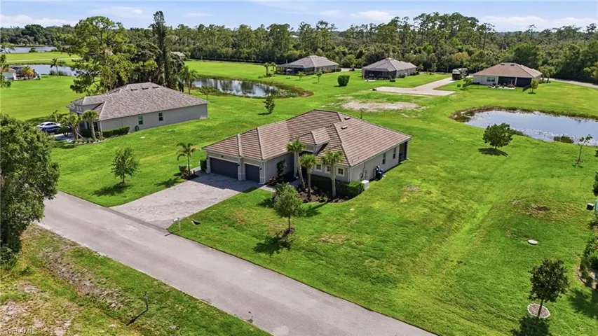 17040 Serengeti Cir, Alva, Florida 33920