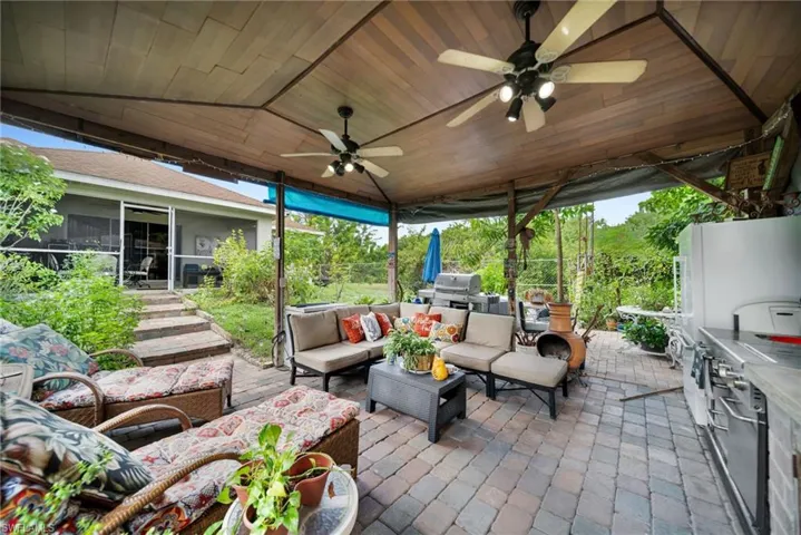 55 Loraine Ave S, Lehigh Acres, Florida 33976