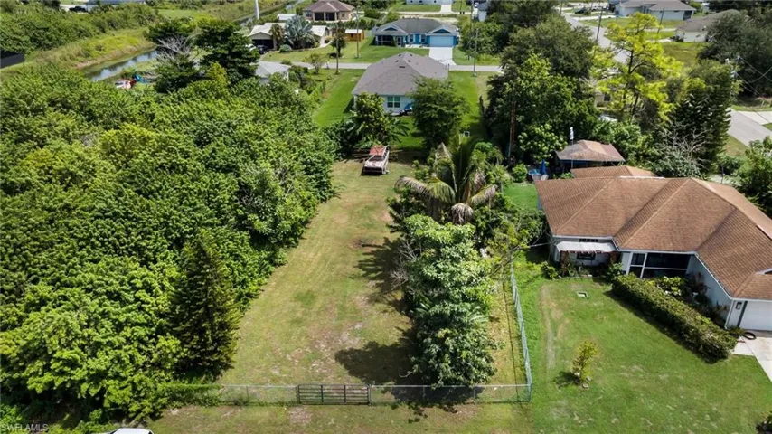 55 Loraine Ave S, Lehigh Acres, Florida 33976