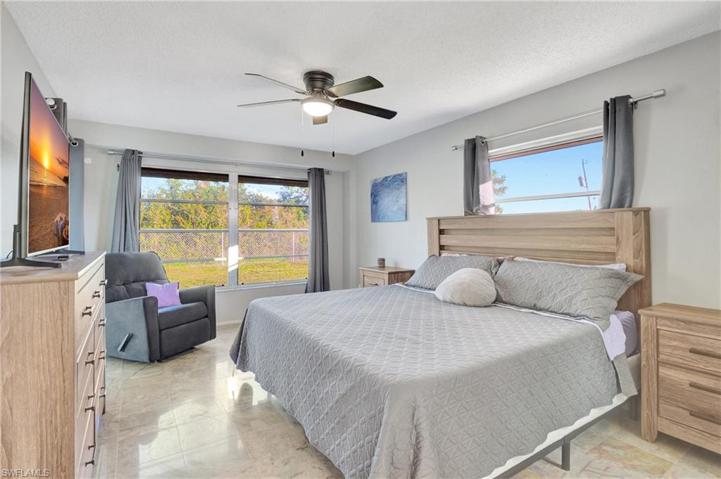 313  Inman  ST, Lehigh Acres, FL 33936