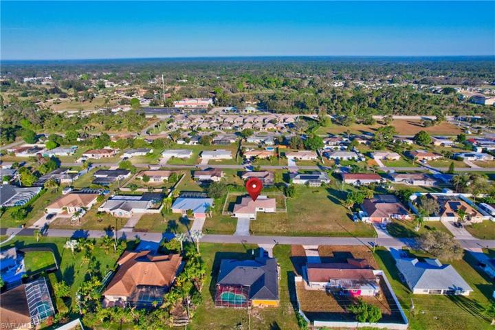 313  Inman  ST, Lehigh Acres, FL 33936