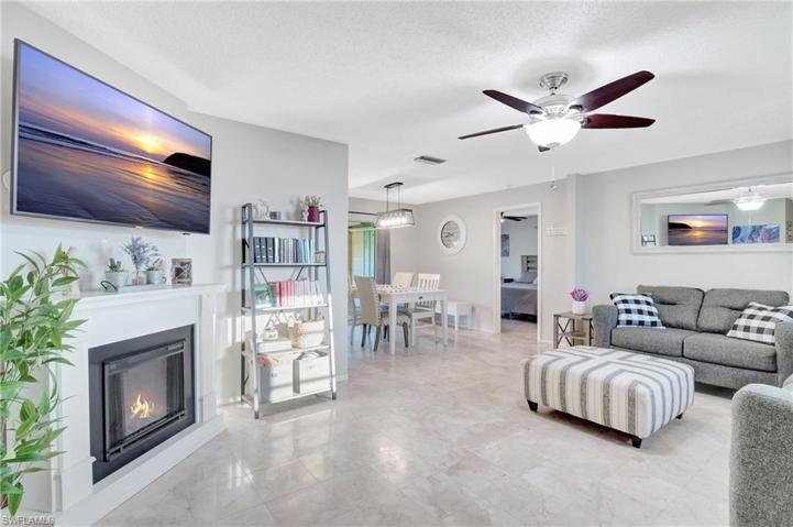 313  Inman  ST, Lehigh Acres, FL 33936
