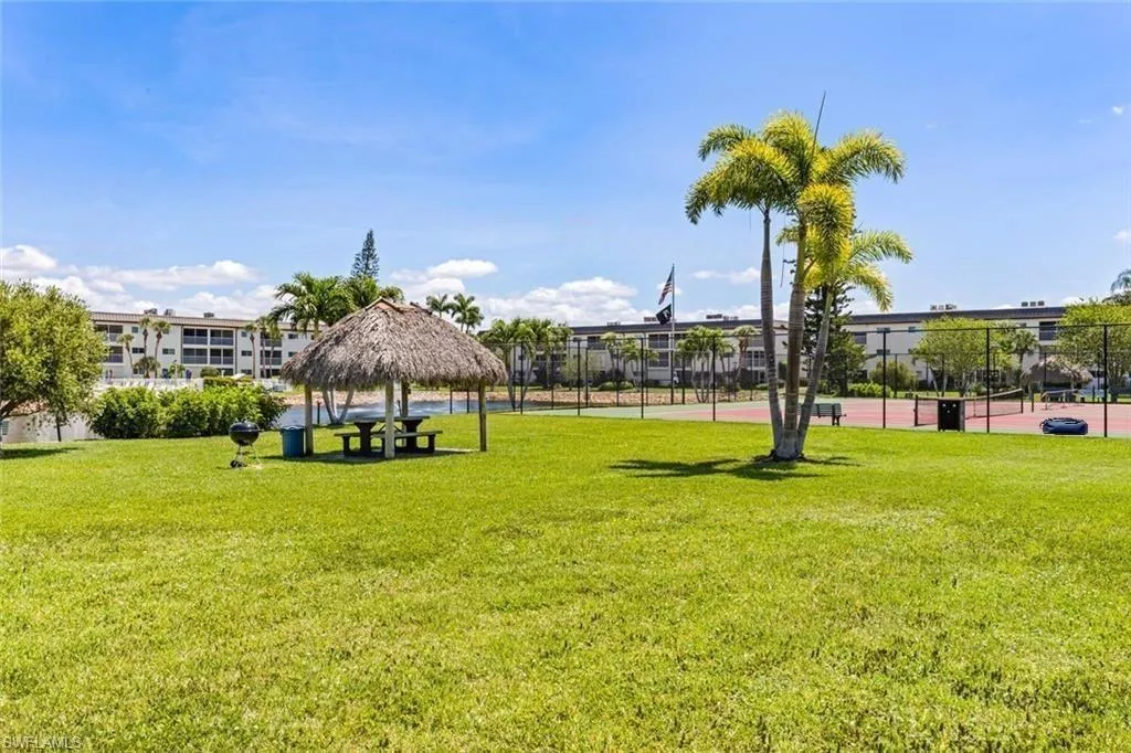 1018 Manatee RD, Naples, FL 34114,225056118