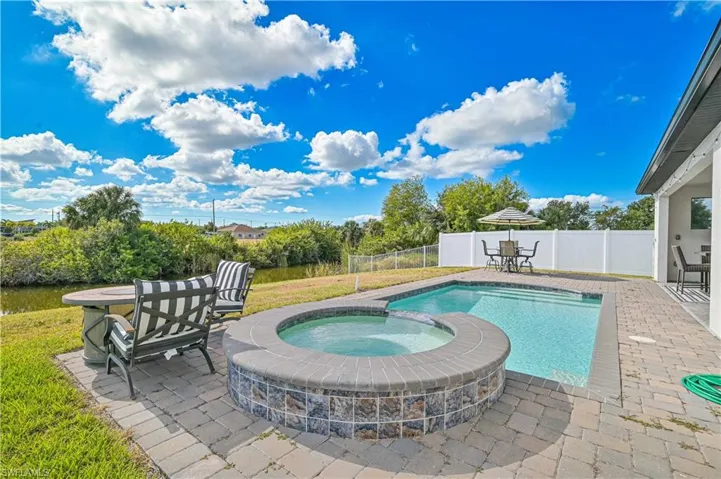 1308 SW 4th  LN, Cape Coral, FL 33991