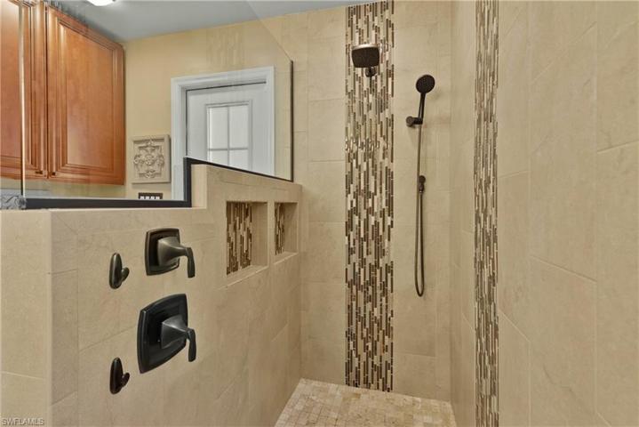 9126 Shadow Glen WAY, FORT MYERS FL 33913
