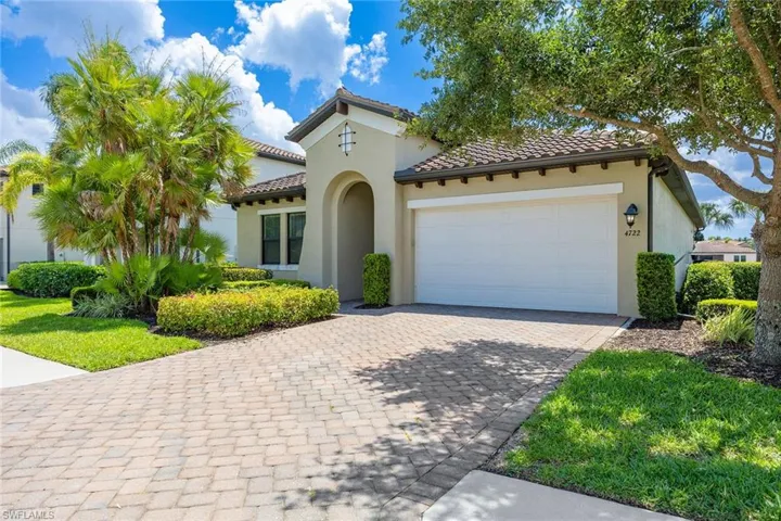 4722  Formosa  DR, Naples, FL 34119