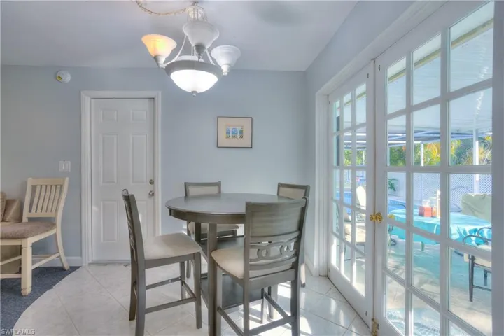 Dining nook