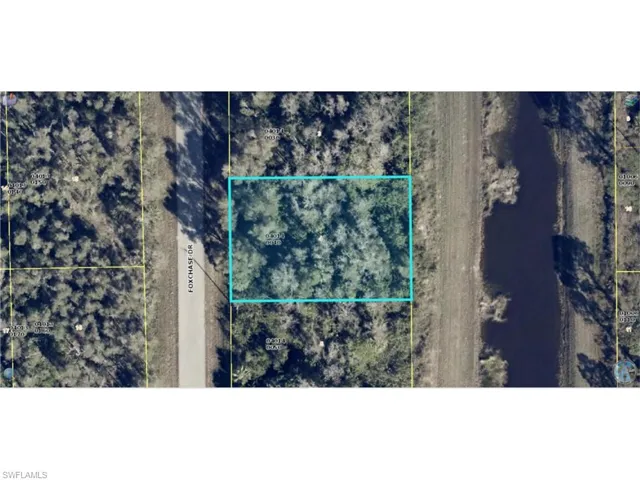 679 Foxchase DR, LEHIGH ACRES FL 33974