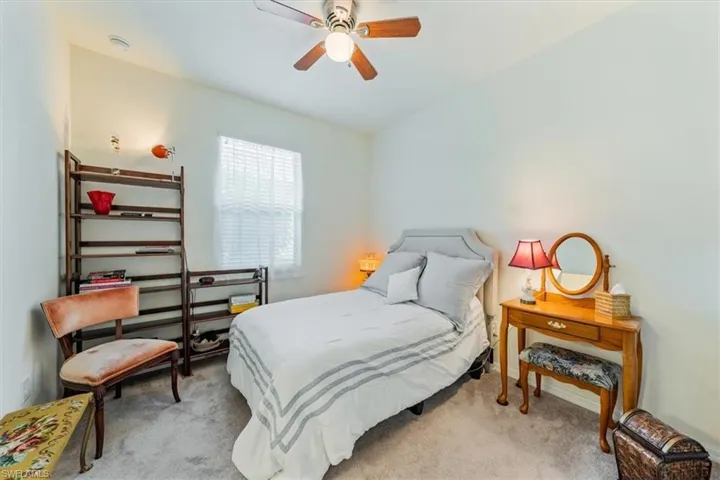 9423  Foxglove  LN, Naples, FL 34120