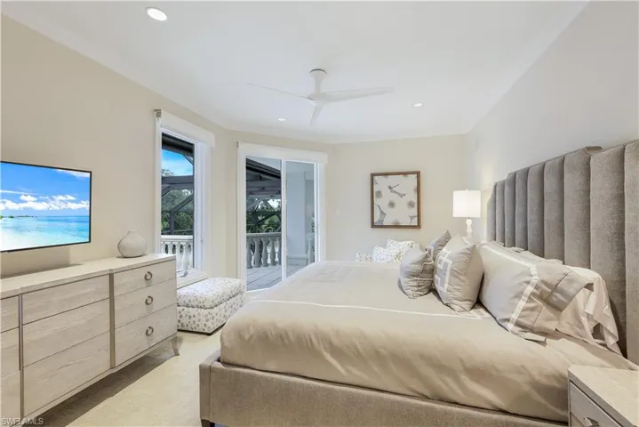 Second floor guest bedroom with access to a large balcony with stunning views!