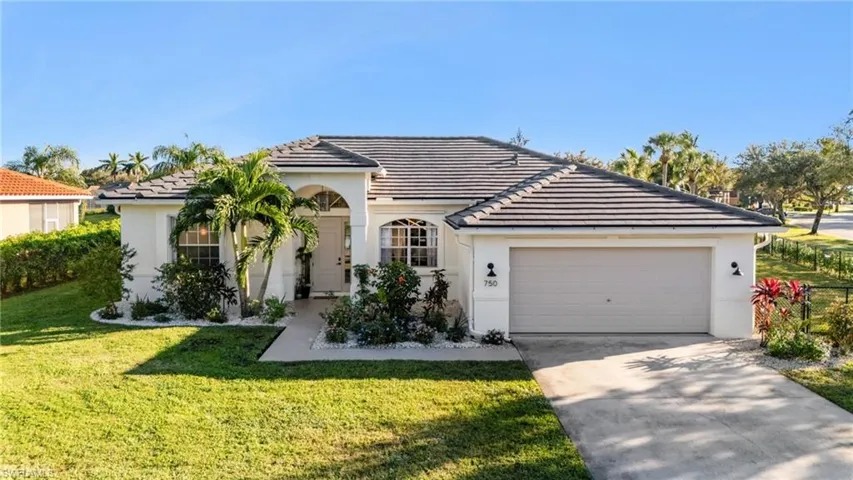 750  Waterloo  CT, Naples, FL 34120