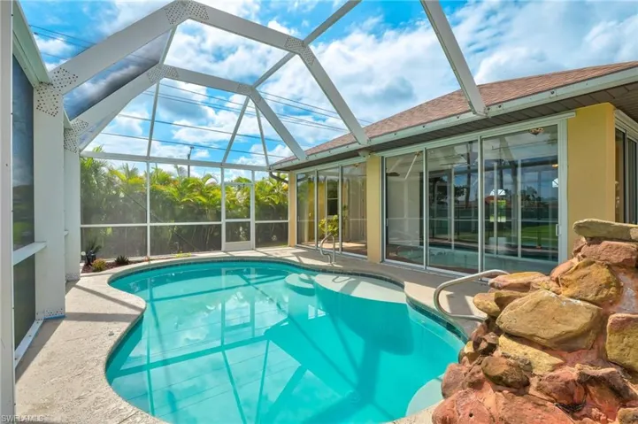 2001 SW 32nd  ST, Cape Coral, FL 33914