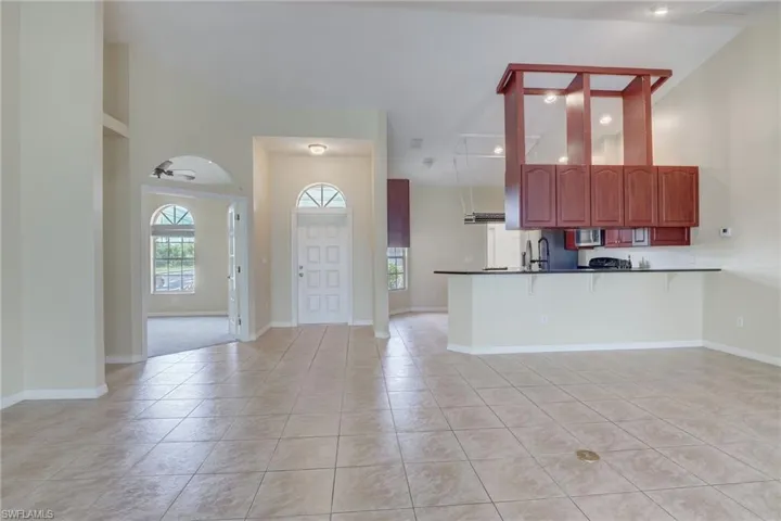 2001 SW 32nd  ST, Cape Coral, FL 33914