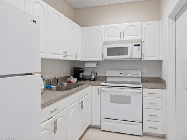 180 Seaview Ct 504, Marco Island, Florida 34145