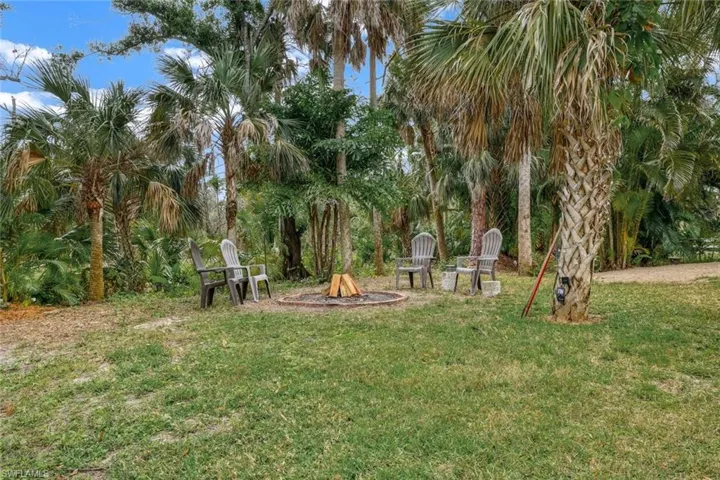 15951  Dorth  CIR, Fort Myers, FL 33908