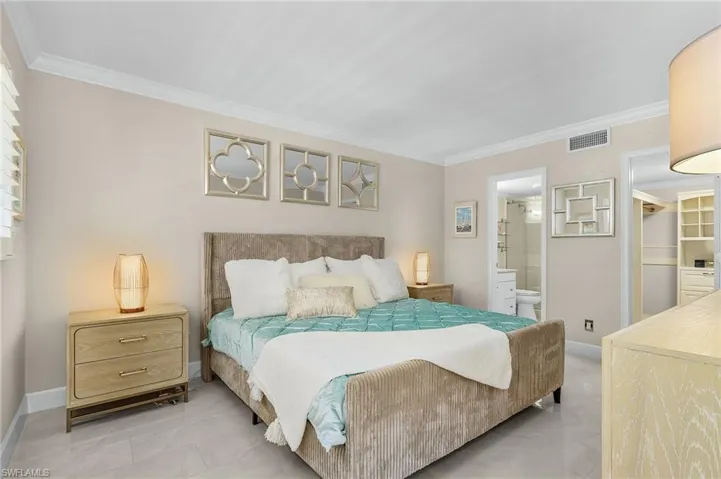 234  Banyan  BLVD, Naples, FL 34102