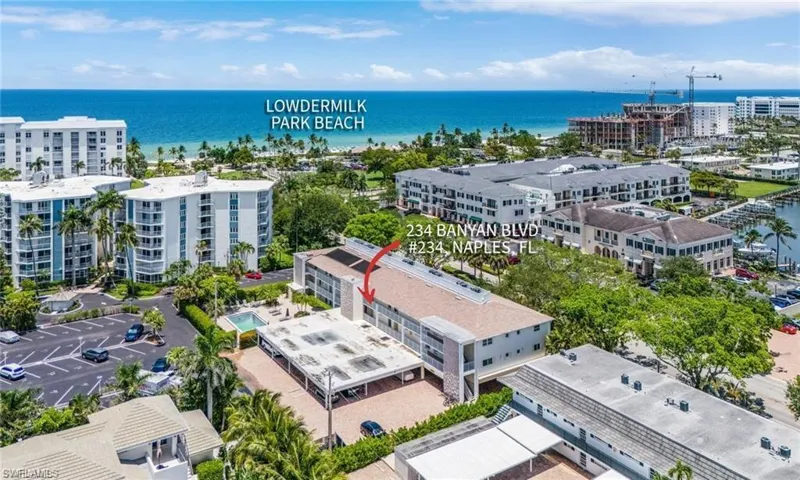 234  Banyan  BLVD, Naples, FL 34102