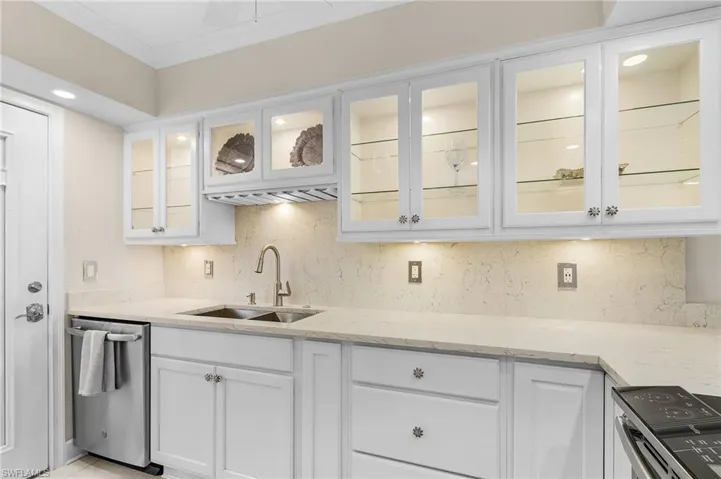 234  Banyan  BLVD, Naples, FL 34102