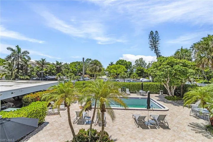 234  Banyan  BLVD, Naples, FL 34102