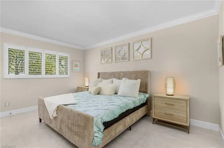 234  Banyan  BLVD, Naples, FL 34102