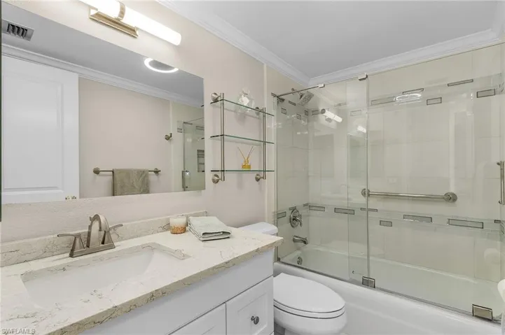 234  Banyan  BLVD, Naples, FL 34102