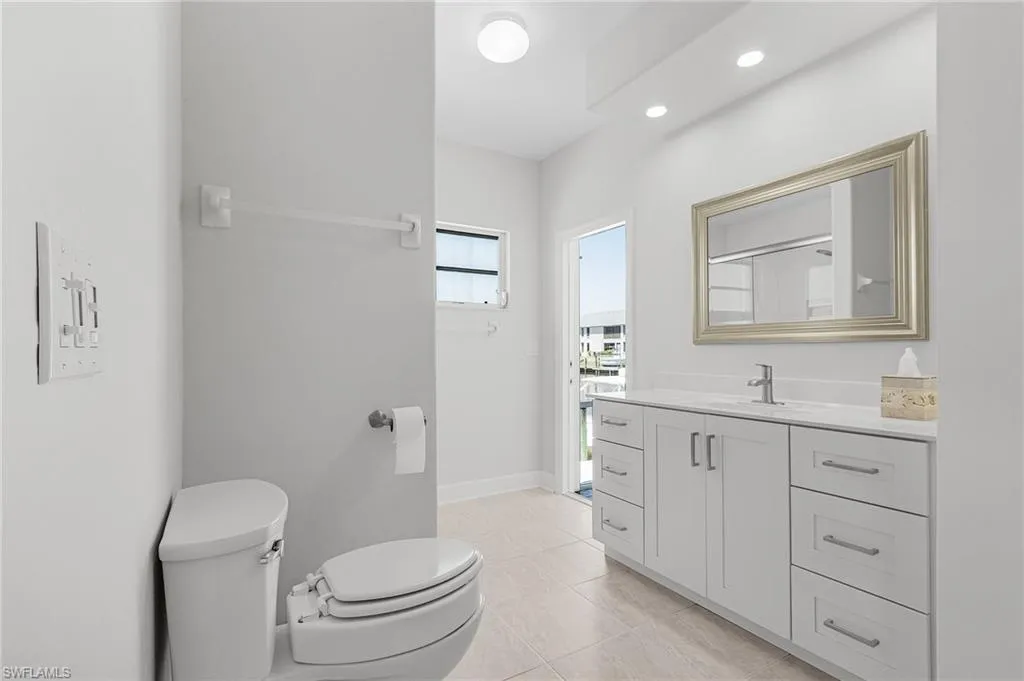 4904 10th AVE, Cape Coral, FL 33914,225062164