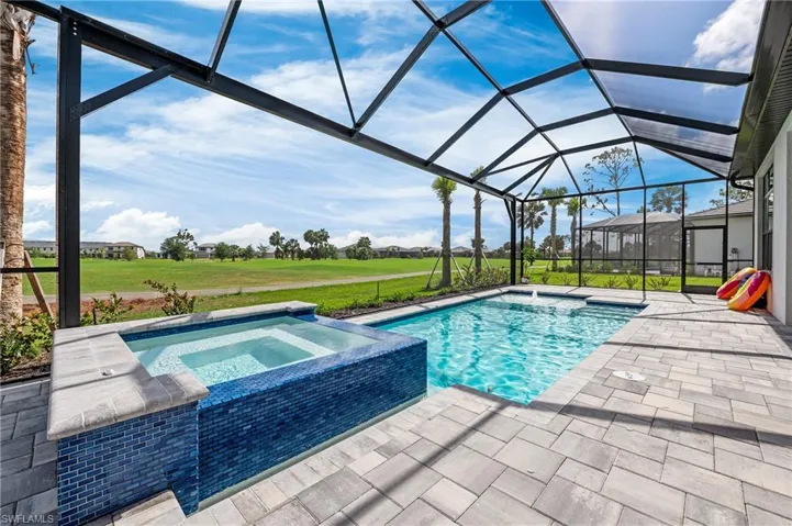 Screened Pool/Spa
