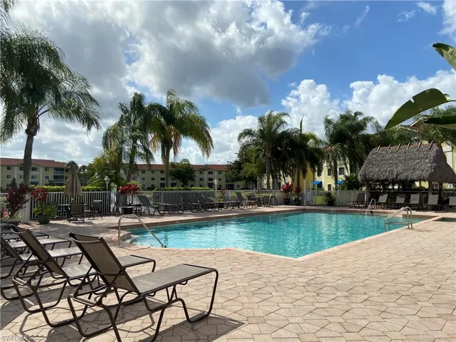 8274  Key Royal  CIR, Naples, FL 34119