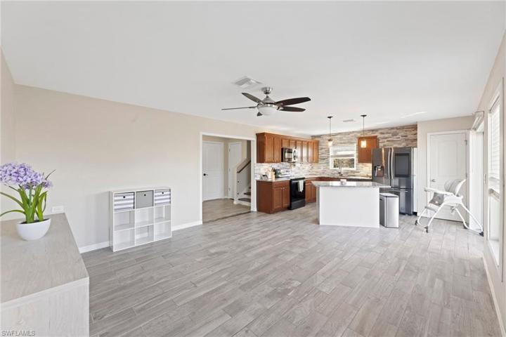 3506 E Gator  CIR, Cape Coral, FL 33909