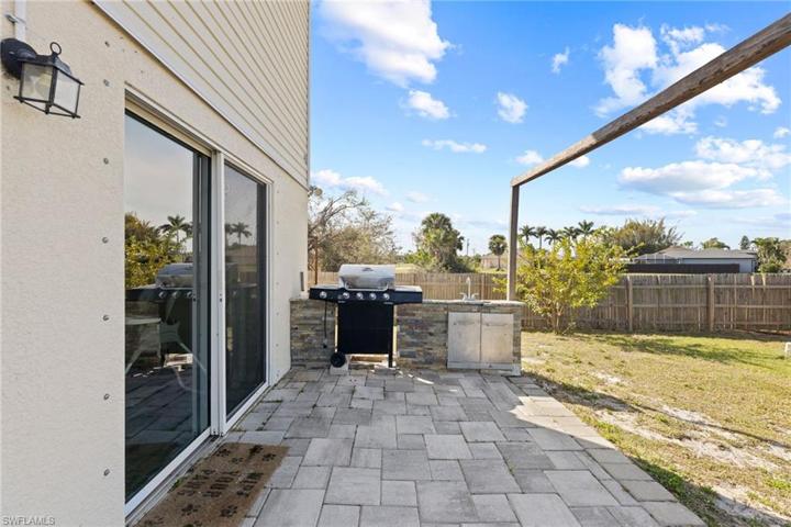 3506 E Gator  CIR, Cape Coral, FL 33909