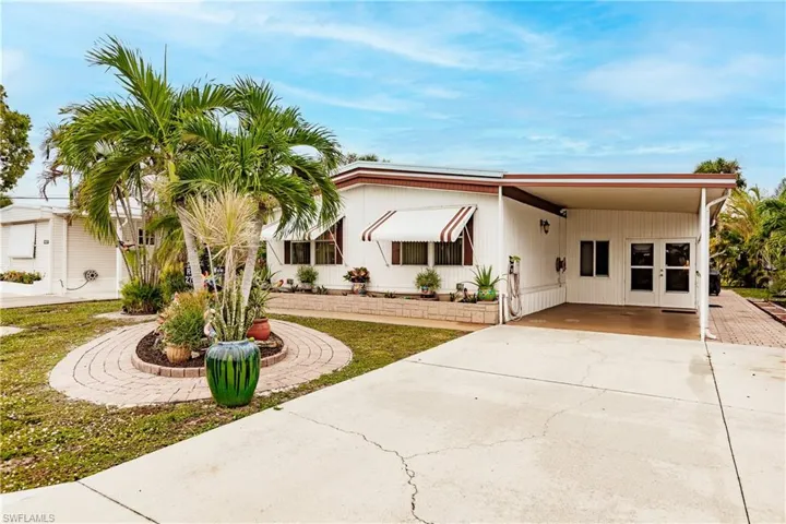 27482  Pauline  DR, Bonita Springs, FL 34135