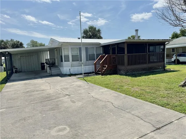 2490  Austin Smith  CT, North Fort Myers, FL 33917