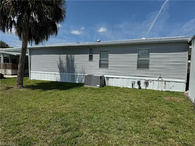 2490  Austin Smith  CT, North Fort Myers, FL 33917